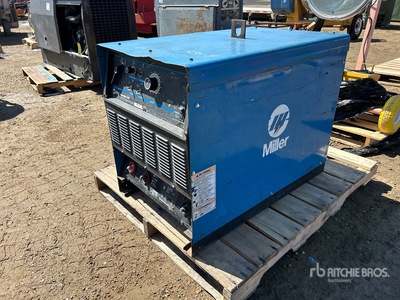 Miller Dimension 452 450 A Multi-Process Electric Welder