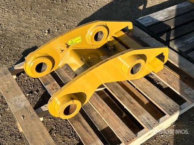 Cat 16 in Manual Excavator Coupler - Fits 200 Series