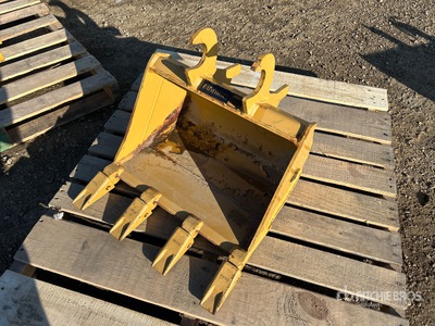 EFI 20 in Q/C Digging Excavator Bucket