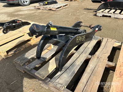 WBM 11 in Hydraulic Excavator Thumb - Fits Cat 305.5E2 CR