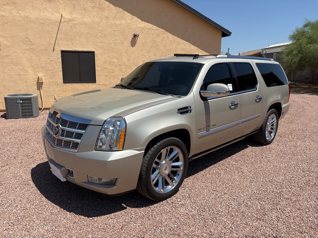 2013 Cadillac Escalade ESV Platinum AWD SUV