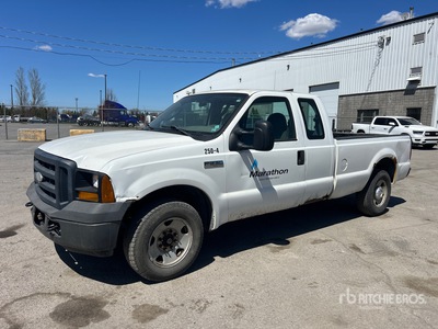 2006 Ford F-250 XL 4x2 Extended Cab Ute