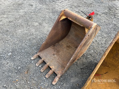 Wain-Roy 21 in Digging Excavator Bucket