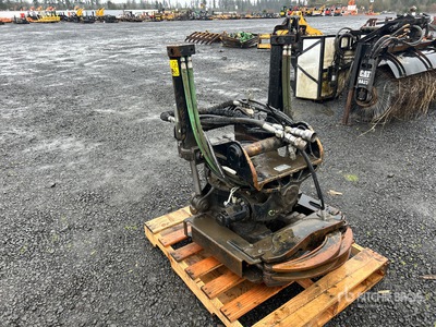 2023 Steelwrist X26 S70 27 in Excavator Tiltrotator