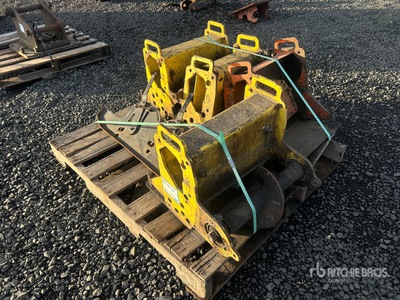 Quantity of Paver Extensions and Risers - Fits Bomag 814-2
