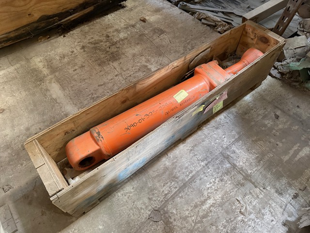 Deere 644E Wheel Loader Cylinder Assembly