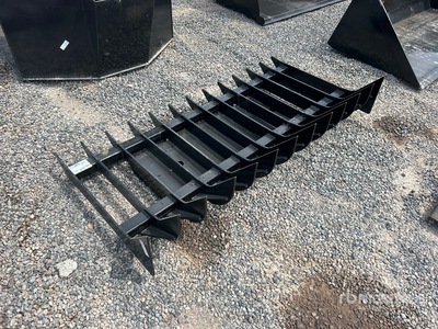 2025 Kit Containers QT-RR-70 70 in Skid Steer Root Rake (Unused)