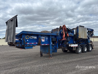 2013 Peterson Pacific 5700C Horizontal Grinder