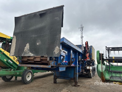 2013 Petersen Pacific 5700C Horizontal Grinder