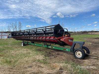 2009 Case IH 2020 35 ft Flex رأس الحصادة المجمعة