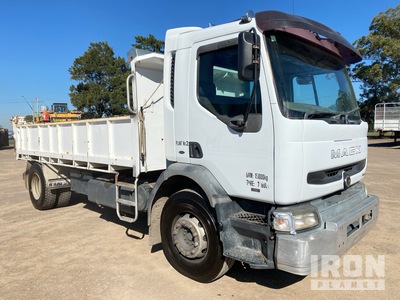 2000 Mack Premium 4x2 S/A Dump Truck