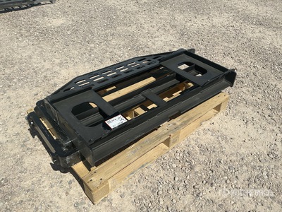 2026 GIYI GY-DHC Skid Steer Forks (Unused)