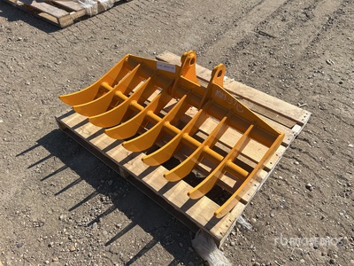 2026 GIYI 44 in Fit to cat 305 Excavator Rake (Unused)