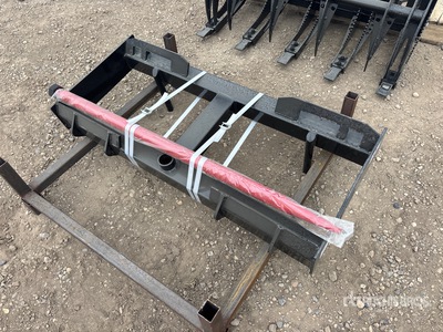 2026 GIYI GY-HF47 Bale Spear Skid Steer Attachment Varios implementos minicargadora (Unused)