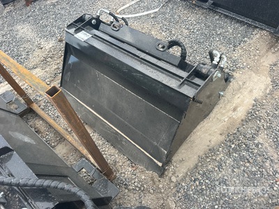 2026 GIYI GY-XKH39 40 in Multi-Purpose Mini Benna per mini pala (Unused)
