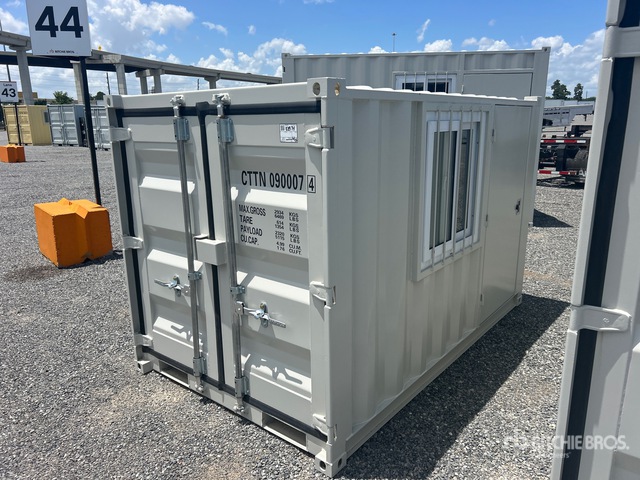 9 ft Storage Container