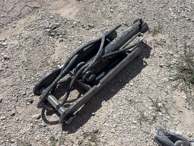 2026 GIYI GY-XJ5T 12 in Hydraulic Excavator Thumb - Fits Cat (Unused)
