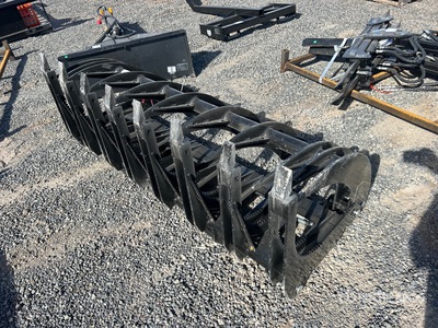 2026 GIYI GY-CLG72 72 in Skid Steer Root Rake (Unused)