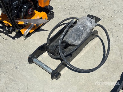 2026 GIYI GY-XJ3T Excavator Thumb (Unused)