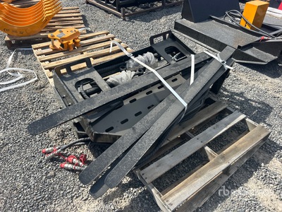 2026 GIYI GY-SF60 48 in Skid Steer Forks (Unused)