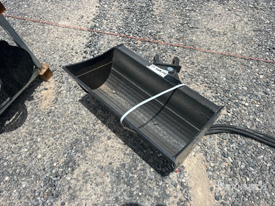 2026 VICSEC VCT600 24 in Hydraulic Tilting Excavator Bucket (Unused)