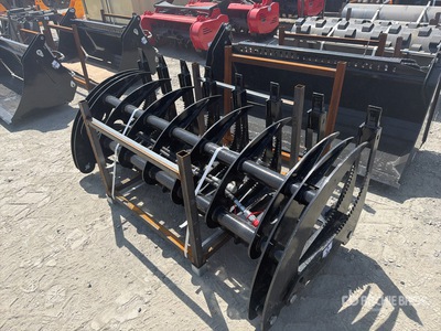 2026 GIYI GY-CLG72 72 in Skid Steer Grapple (Unused)
