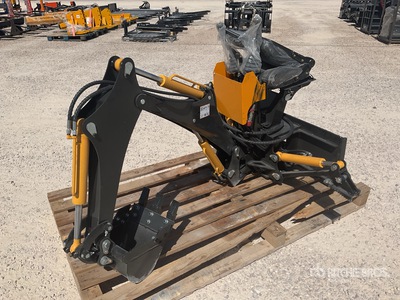 2026 GIYI GY-BD98 Backhoe digger Varios implementos minicargadora (Unused)