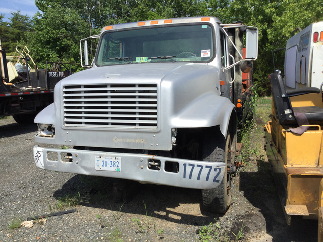 2001 International 4700 S/A Fuel Truck 2001 International 4700 S/A Fuel Truck