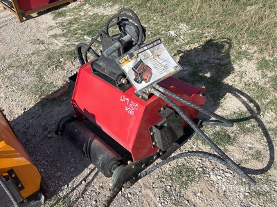 2026 GIYI GY-EBC32 32 in Mini Excavator Brush Cutter (Unused)