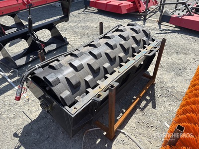 2026 GIYI GY-CW70 59 in Skid Steer Compactor Wheel Różne Osprzęt do miniładowarek (Unused)