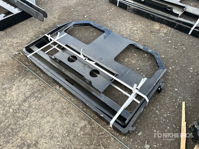 2026 GIYI GY-FR47 1190 mm スキッドステア用フォーク - Fits Dingo (Unused)
