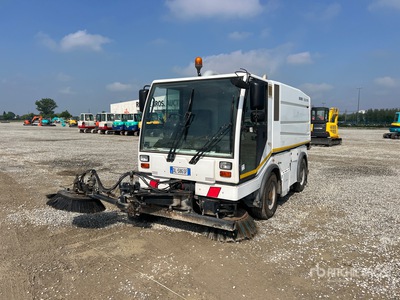 2007 Bucher CC5000-80 Sweeper Truck