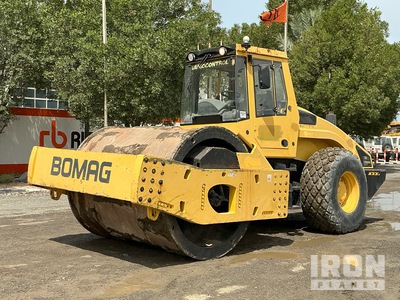 2011 Bomag BW-226 DI Smooth Drum Compactor