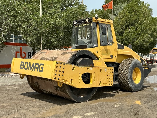 2011 Bomag BW226DI-4 BVC Smooth Drum Compactor 2011 Bomag BW226DI-4 BVC Smooth Drum Compactor