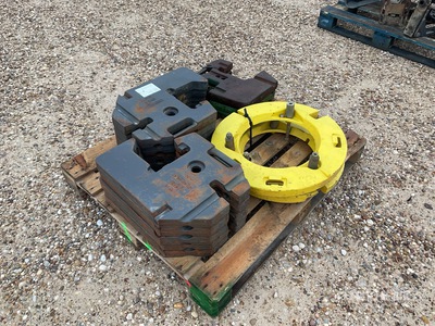 Quantity of (15) Kubota Contrapesos/Counterweight