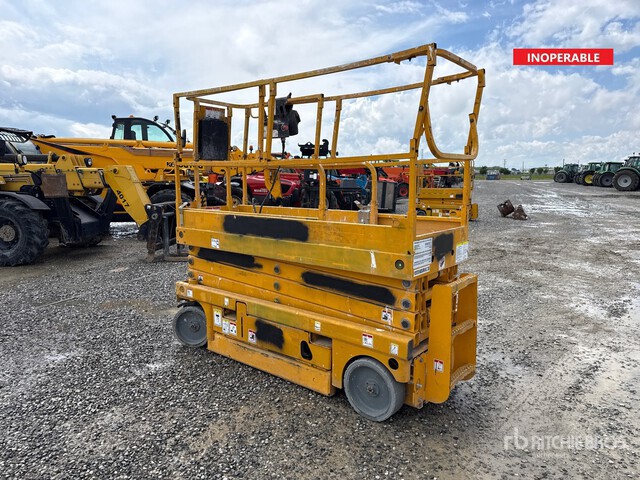 2007 Haulotte Compact 10N Scissor Lift (Inoperable) | Ritchie Bros ...