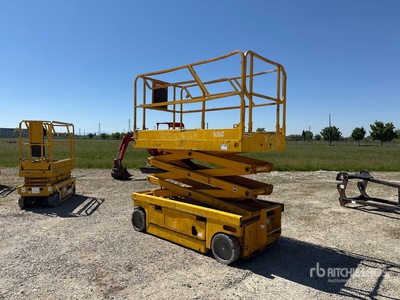 2006 Haulotte Compact 8W Scissor Lift