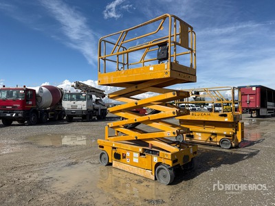 2006 Haulotte Compact 10 Electric Scissor Lift