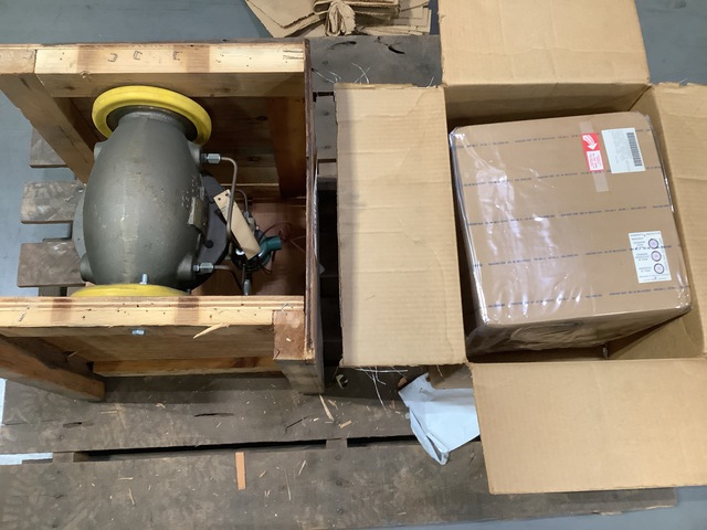 (1) 2179HL5MI6 Propeller Indicator & (1) Cla-Val 1120401D Solenoid Valve