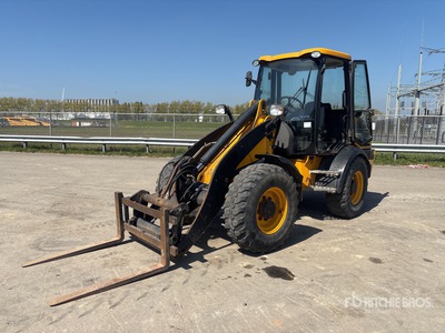 2016 JCB 409 Wheel Loader