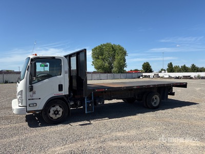 2022 Isuzu NRR 4x2 Flatbed Truck