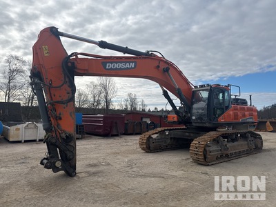 2018 Doosan 530LC Tracked Excavator