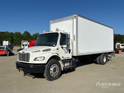 2015 Freightliner M2 106 4x2 Furgoneta caja cerrada