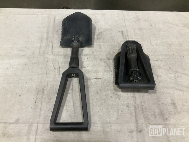 (76) Entrenching Tools