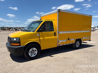 2021 GMC Savana 3500 4x2 Van Truck