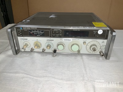 HP 8640B Signal Generator