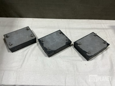 (8) Dixie Air Parts Supply 12304588 Resilient Mounts