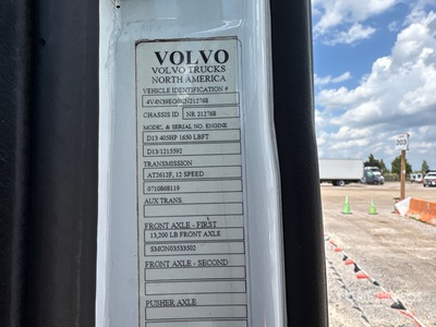 2019 Volvo VNL300 4x2 Day Cab Prime Mover