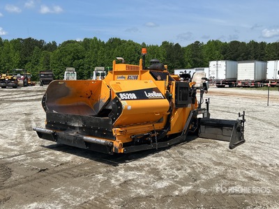 2021 LeeBoy 8520B Track Vibrofinitrice