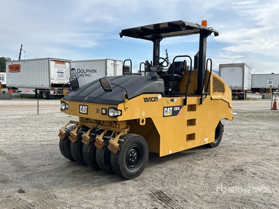 2021 Cat cw16 9 Wheel مدحلة هوائية